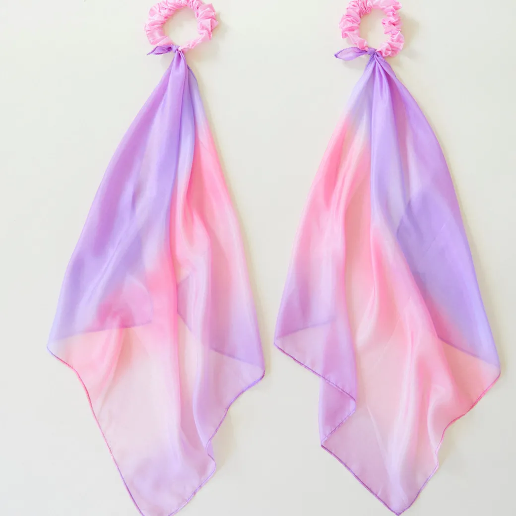 Blossom Wrist Streamers